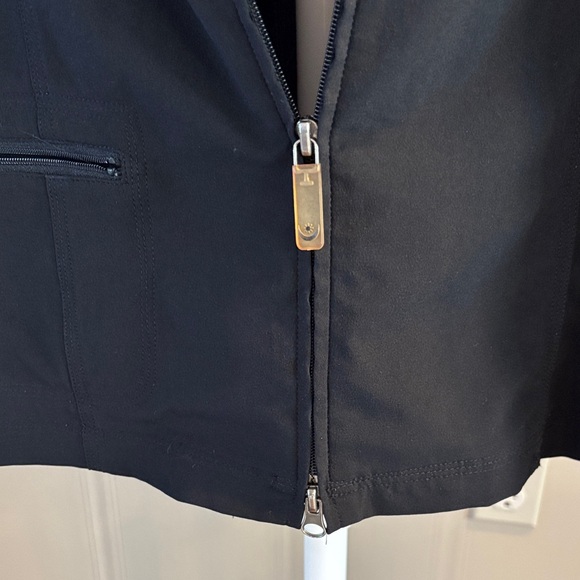 Zenergy by Chico’s Black Women's Zip-Up Jacket size 3 (XL) - Picture 3 of 8